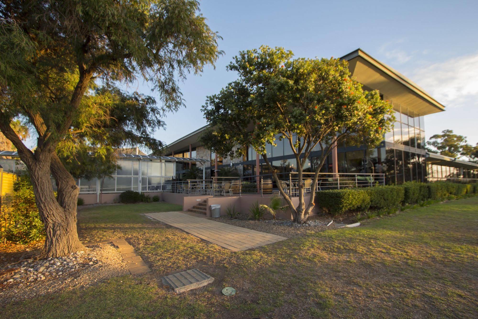 Breakfree Wirrina Cove Hotel Ngoại thất bức ảnh